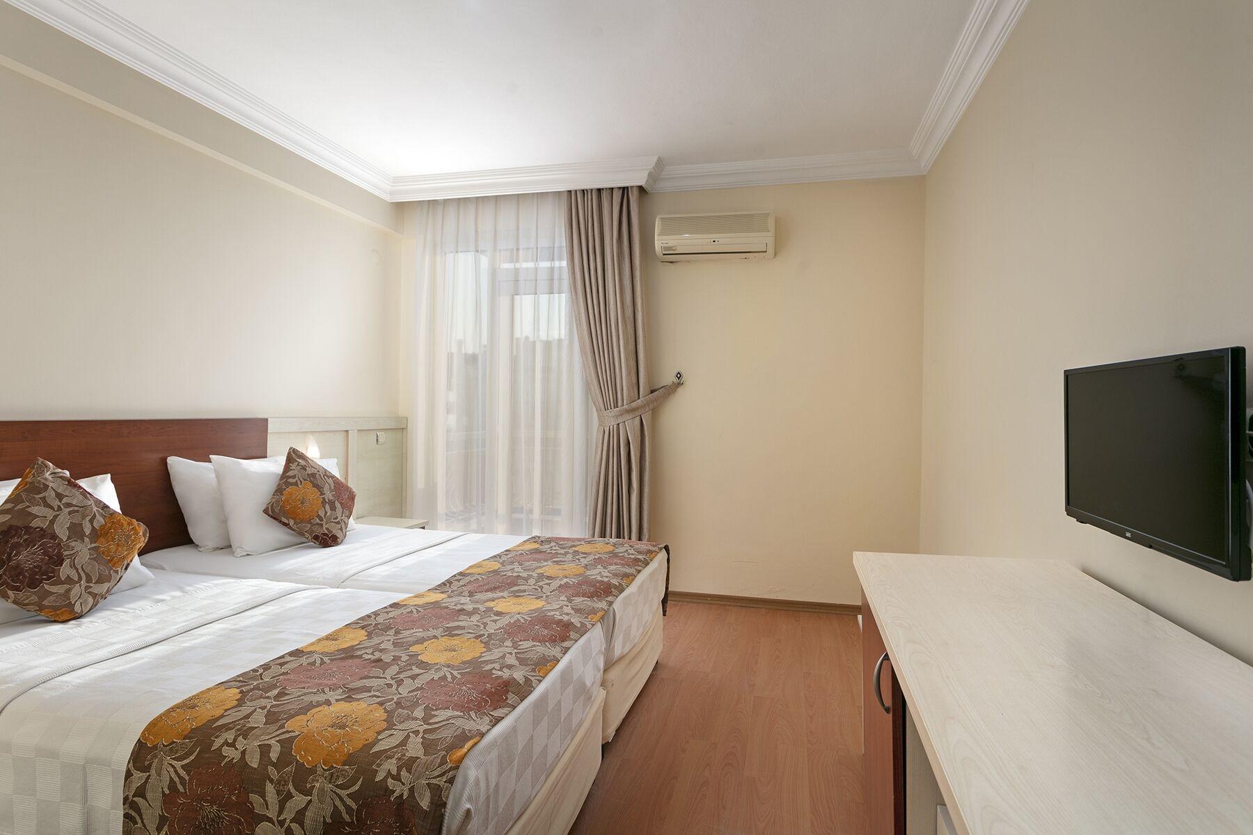 Lara Dinc Hotel Antalya Exterior photo