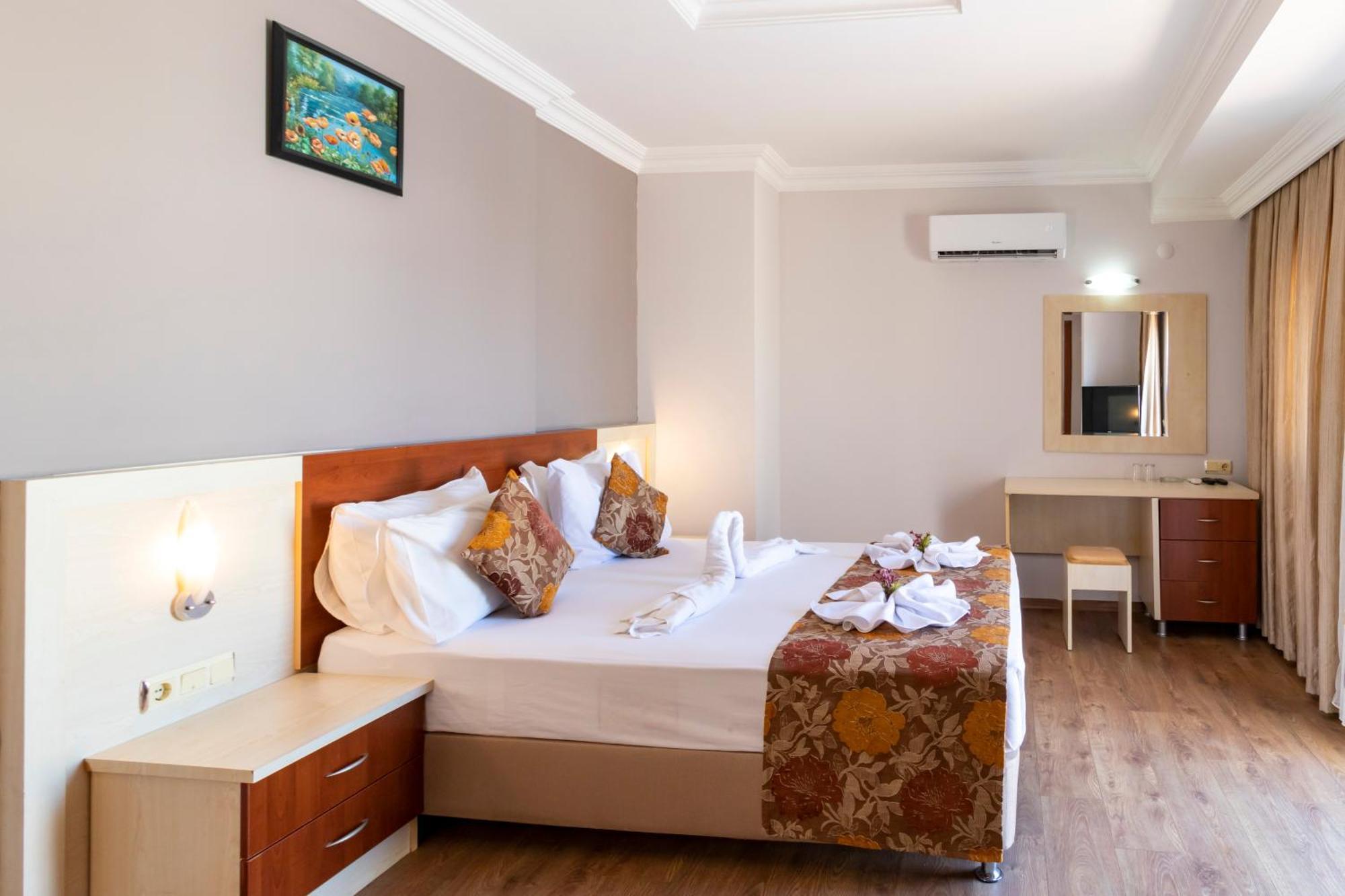 Lara Dinc Hotel Antalya Exterior photo